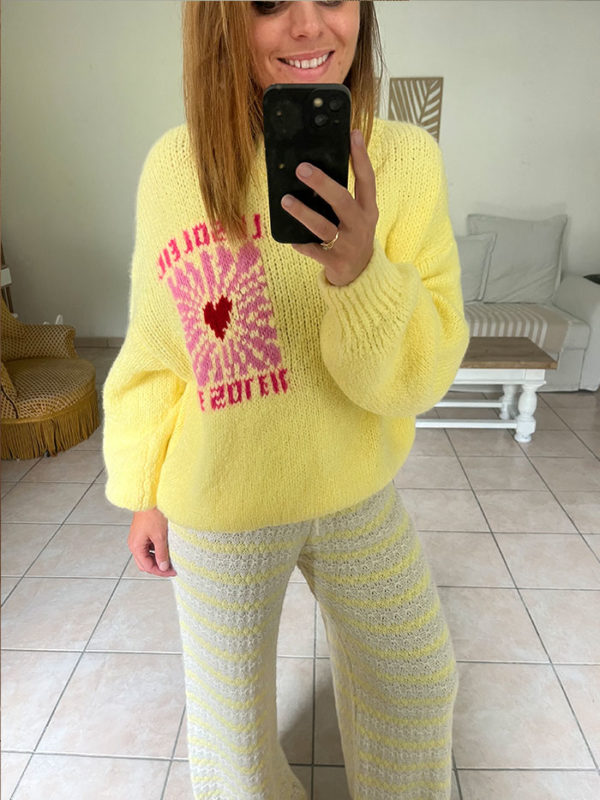 Pull Soleil Jaune – Image 3